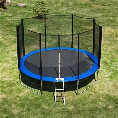 Stor rund trampolin